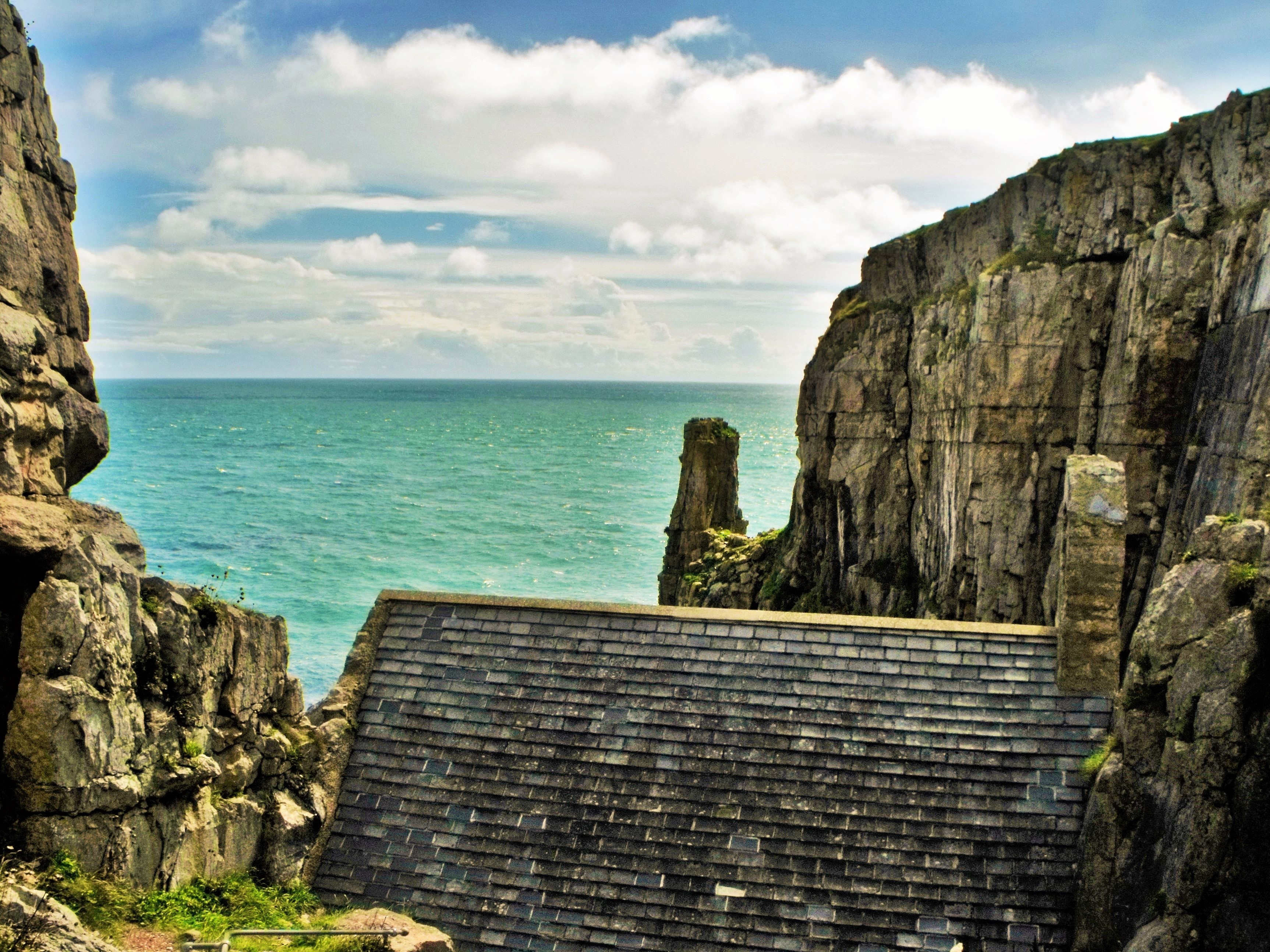Bosherston St Govan Chapel | National Churches Trust