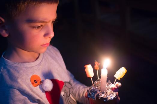 LISTChristingle4(richardgillinCC-BY-SA2.0)1