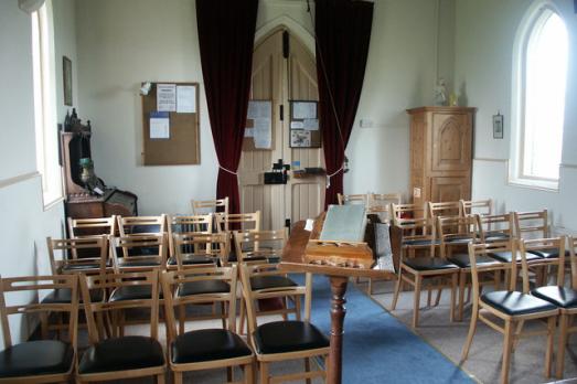 LincolnshireAPLEYStAndrew(davehitchborneCC-BY-SA2.0)1