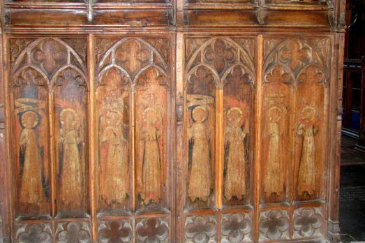SuffolkBLUNDESTONStMaryVirgin(evelynsimakCC-BY-SA2.0)2