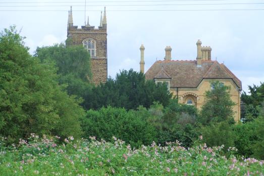 BedfordshireBLUNHAMStEdmundStJames(orangeaurochsCC-BY2.0)1