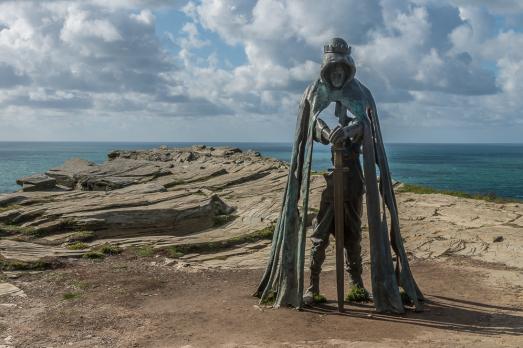 CornwallTINTAGELTintagelCastleChapel(iancapperCC-BY-2.0)1