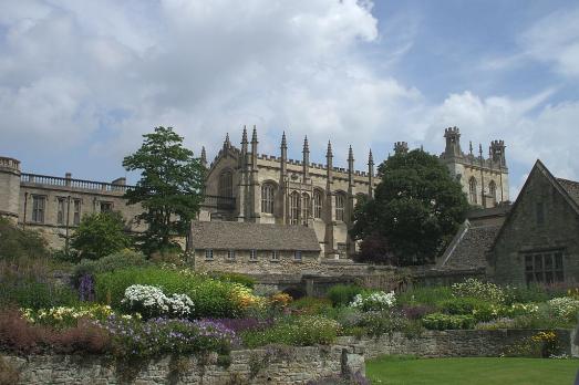 OxfordshireOXFORDChristChurchCathedral(oxeyeCC-BY-SA3.0)1