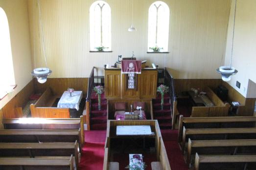 WesternIslesSOUTHUISTHowmoreChurch(mjrichardswonCC-BY-SA2.0)2