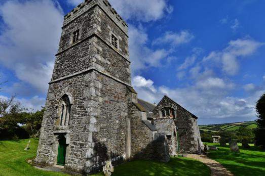CornwallCAERHAYSStMichael(michaelgarlickCC-BY-SA2.0)2