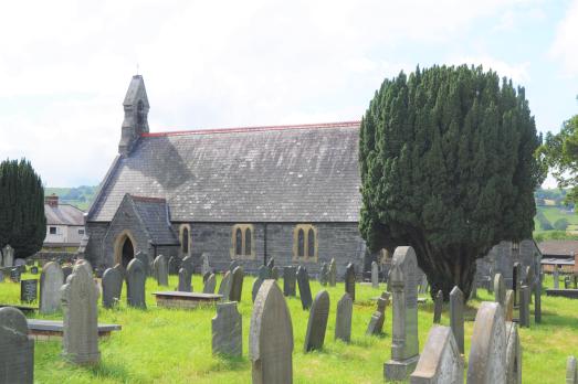 DenbighshireCYNWYDStJohnEvangelist(arjenbaxCC-BY-SA2.0)1