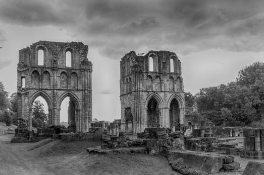 YorkshireMALTBYRocheAbbey(happymillermanCC-BY-2.0)1