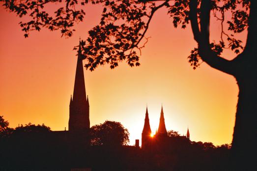 CountyArmaghARMAGHStPatricksCathedral(tourismnorthernireland©NITB)13