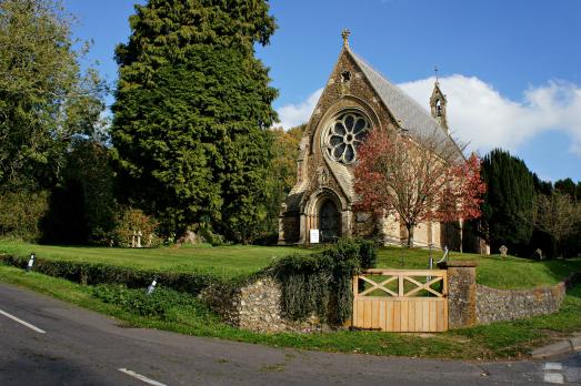 HampshireITCHENSTOKEStMary(petertrimmingCC-BY-SA2.0)1