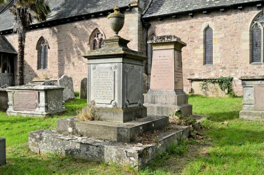 HerefordshireCREDENHILLStMary(philippankhurstCC-BY-SA2.0)2