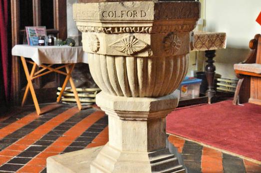 HerefordshireCREDENHILLStMary(philippankhurstCC-BY-SA2.0)4
