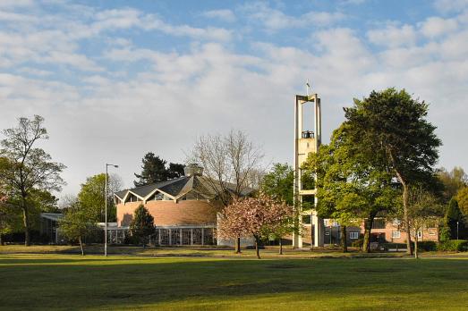 LancashireLEYLANDStMary(galatasCC-BY-SA2.0)1