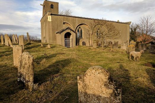 NottinghamshireCARBURTONStGiles(enchuflaconcaveCC-BY-SA4.0)1