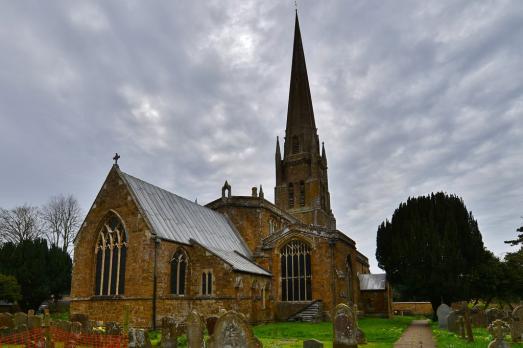 OxfordshireBLOXHAMStMary(michaelgarlickCC-BY-SA2.0)1