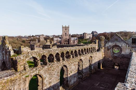 PembrokeshireSTDAVIDSStDavidsCathedral(©crowncopyright2020)7