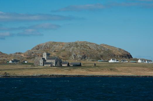 WesternIslesIONAIonaAbbey(magnushagdornCC-BY-SA2.0)1
