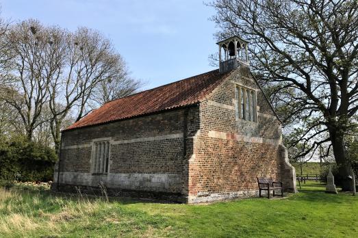 CambridgeshireGUYHIRNGuyhirnChapel(richardhumphreyCC-BY-SA2.0)2