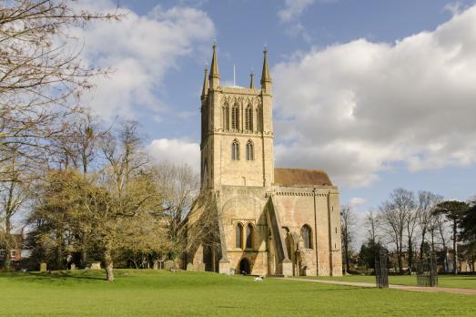 WorcestershirePERSHOREPershoreAbbey(jules&jennyCC-BY-2.0)1