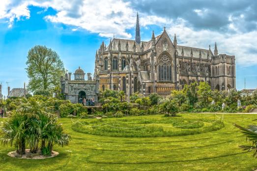 SussexARUNDELArundelCathedral(peterCC-BY-2.0)1