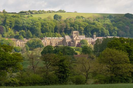 YorkshireAMPLEFORTHAmpleforthAbbey(alh1CC-BY-ND2.0)1