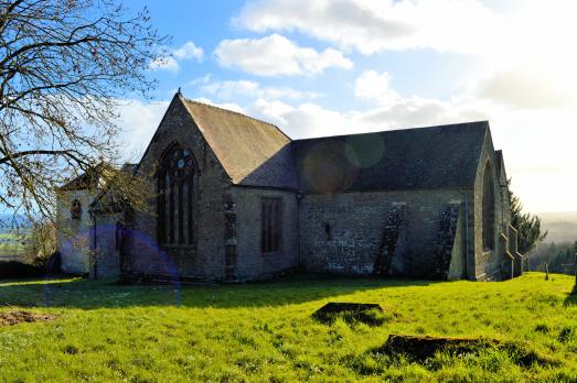 HerefordshireRICHARDSCASTLEStBartholomew(philippankhurstCC-BY-SA2.0)1
