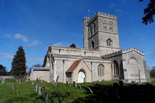 BuckinghamshireLONGCRENDONStMary(bikeboyCC-BY-SA2.0)1