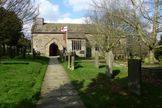 DerbyshireGREATBARLOWStLawrence(davedunfordCC-BY-SA2.0)2