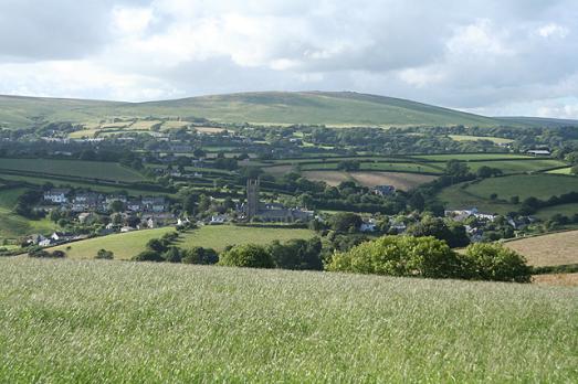 DevonUGBOROUGHStPeter(martinbodmanCC-BY-SA2.0)1