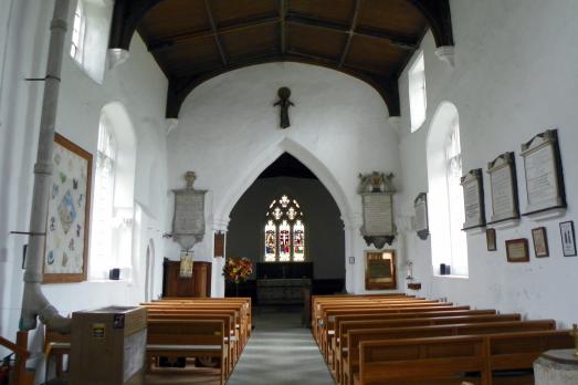 HertfordshireHINXWORTHStNicholas(peteroconnorCC-BY-SA2.0)1