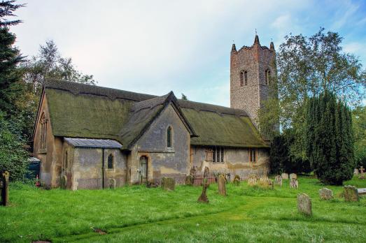 SuffolkRINGSFIELDAllSaints(davidCC-BY-SA2.0)1