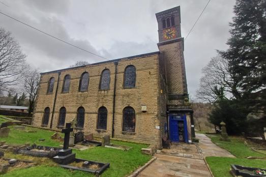 GreaterManchesterDOBCROSSHolyTrinity(MatthewMariesSTAFF)16