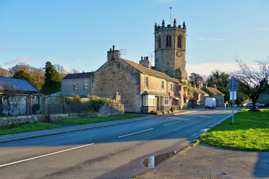 LancashireHORNBYStMargaret(DavidDixonCC-BY-SA2.0)1