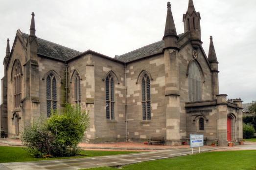 TaysideKINNOULLParishChurch(DavidDixonCC-BY-SA2.0)1