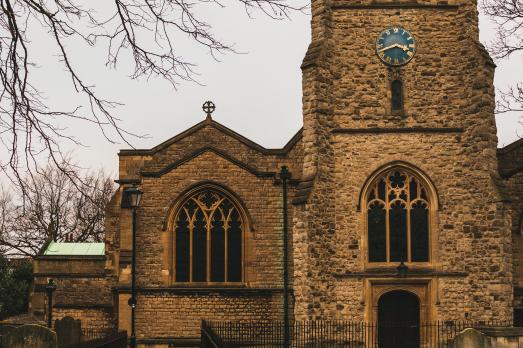 GreaterLondonCHISWICKStNicholas(ThomasKowalskiCC-BY-SA2.0)1