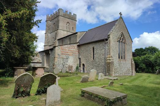 WiltshireOGBOURNEMAIZEYStAndrew(AJDCC-BY-SA2.0)1