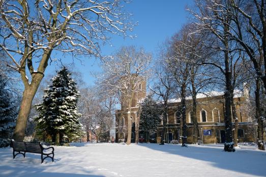 GreaterLondonWOOLWICHStMaryMagdalene(AlisdareHicksonCC-BY-SA2.0)1