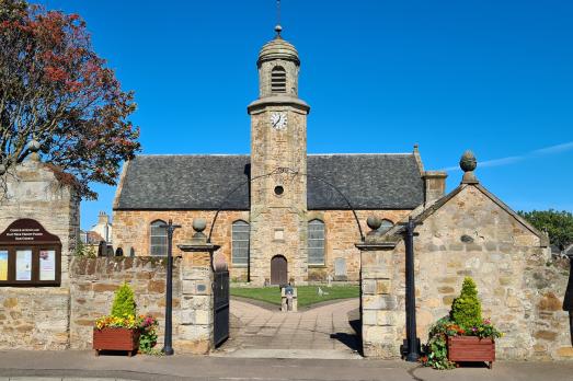 FifeELIEParishChurch(DrkirstyrossCC-BY-SA4.0)1