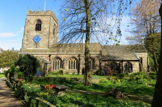 LancashireCROSTONStMichaelAllAngels(PhilPlattCC-BY-SA2.0)1