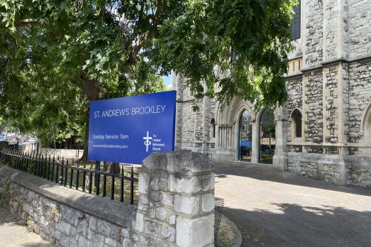 GreaterLondonBROCKLEYStAndrew(JohnGrundyPERMISSIONBYEMAIL)5