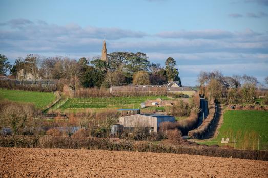 DevonLANDSCOVEStMatthewChurch(LewisClarkeCC-BY-SA2.02