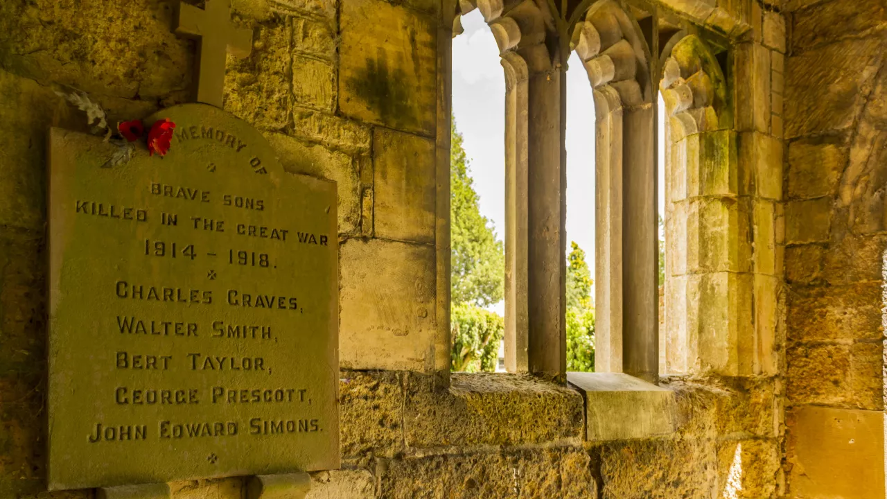 LincolnshireHOLTONCUMBECKERINGAllSaints(explorechurches.org)17
