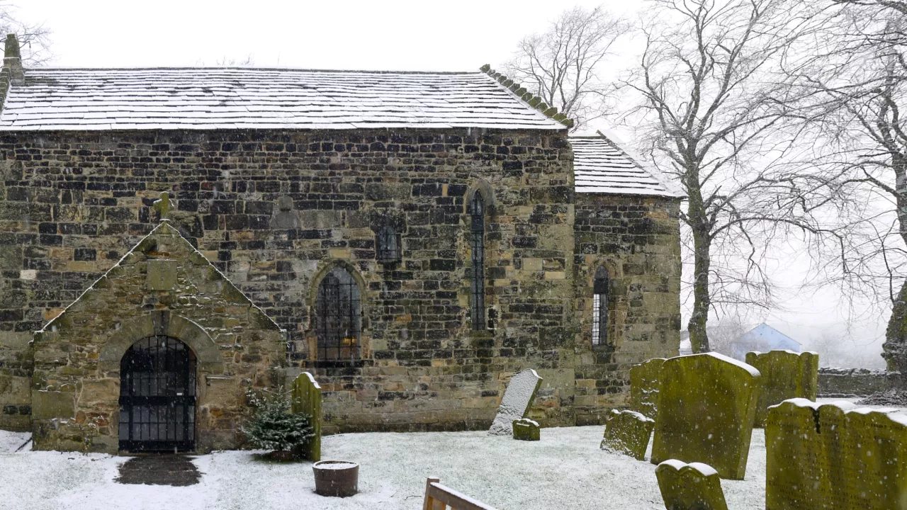 CountyDurhamESCOMBESaxonChurch(andrewcurtisCC-BY-SA2.0)1