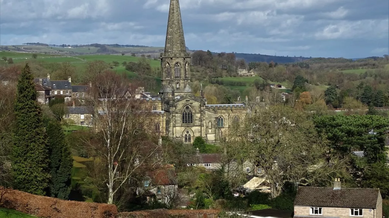 DerbyshireBAKEWELLAllSaints(neiltheasbyCC-BY-SA2.0)1