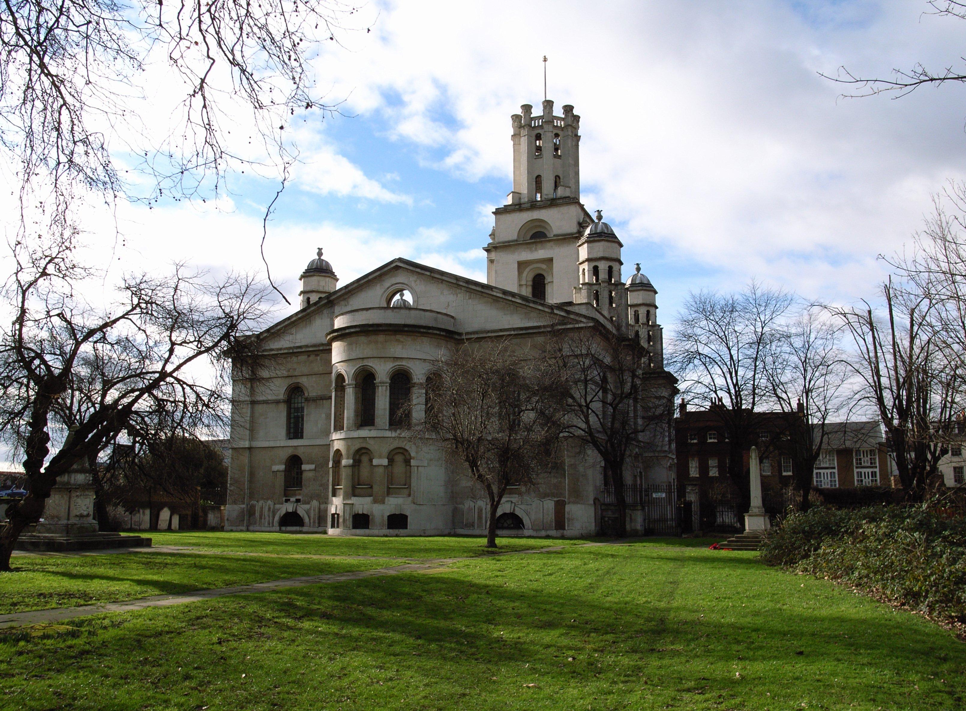 GreaterLondonSHADWELLStGeorgeEast(stevecadmanCC-BY-SA2.0)1