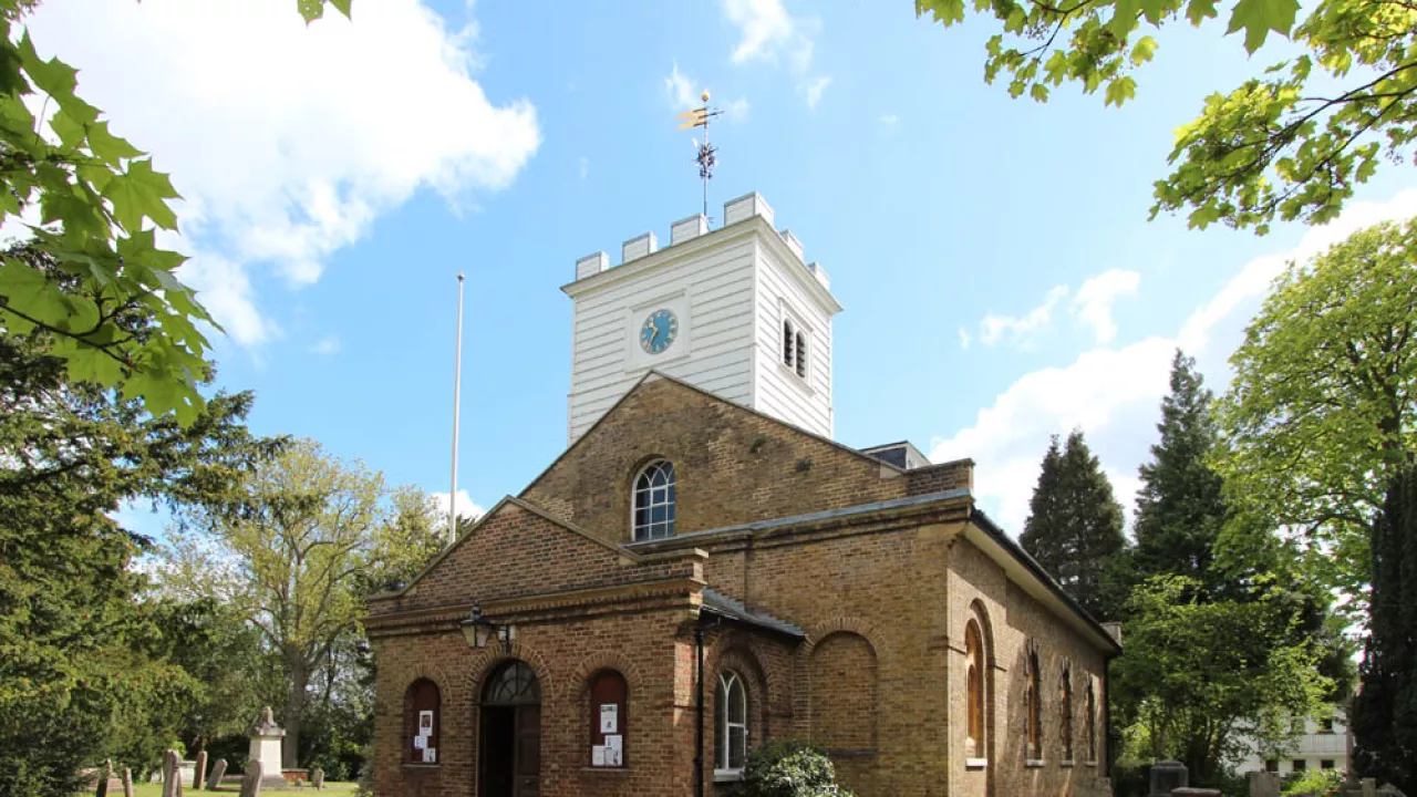 GreaterLondonTOTTERIDGEStAndrew(johnsalmonCC-BY-SA2.0)1