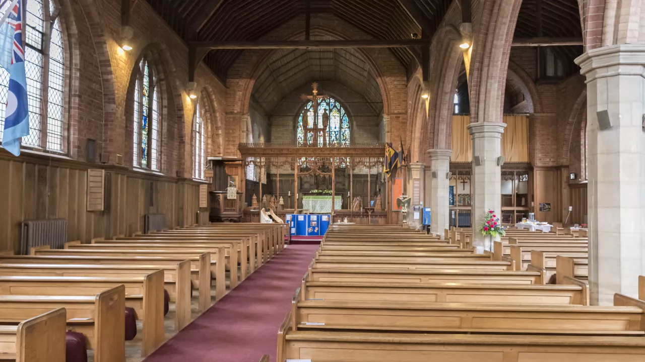 LincolnshireWOODHALLSPAStPeter(jules&jennyCC-BY-2.0)1