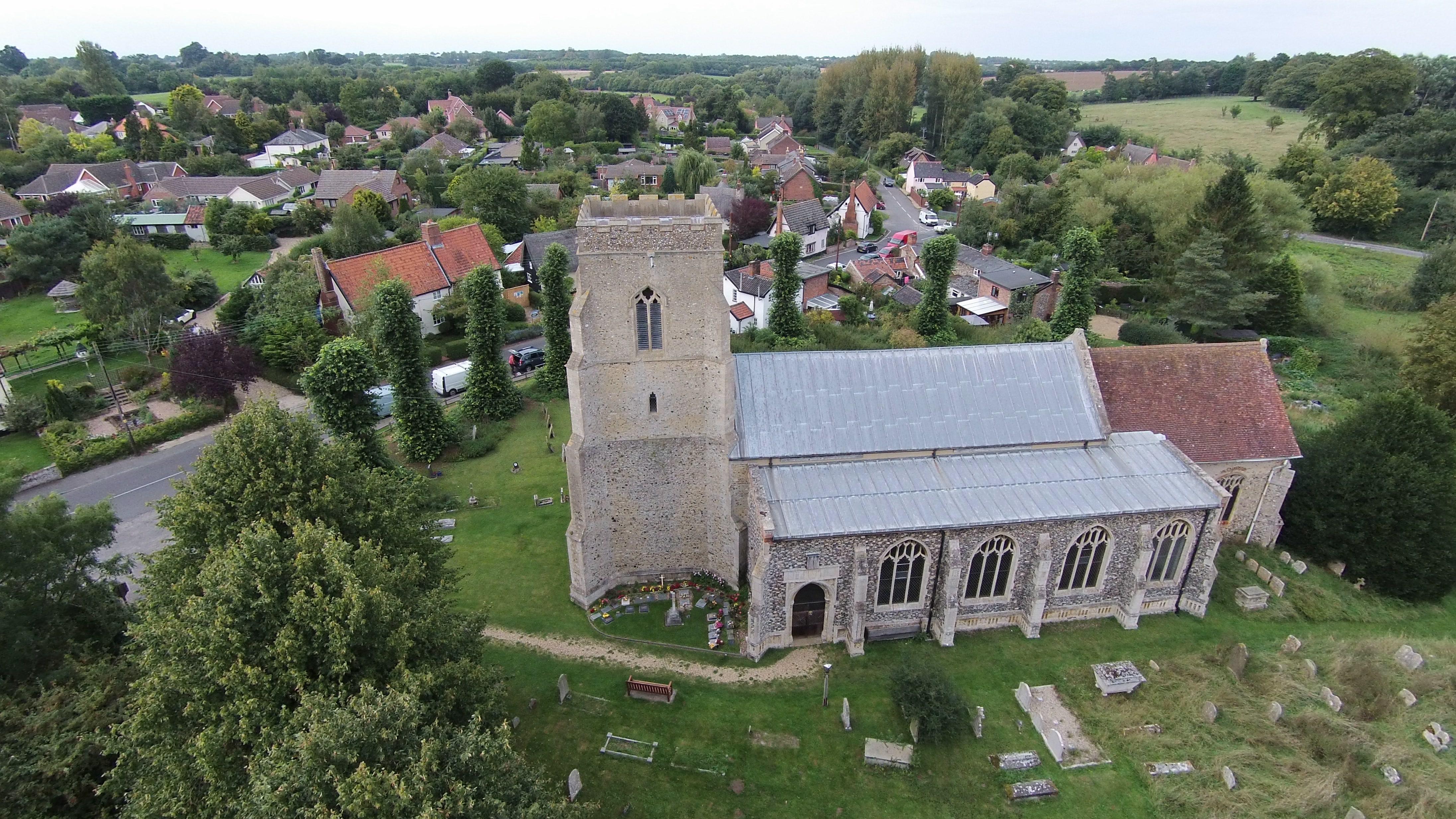 SuffolkWETHERDENStMaryVirgin(djiphantomCC-BY-SA3.0)1