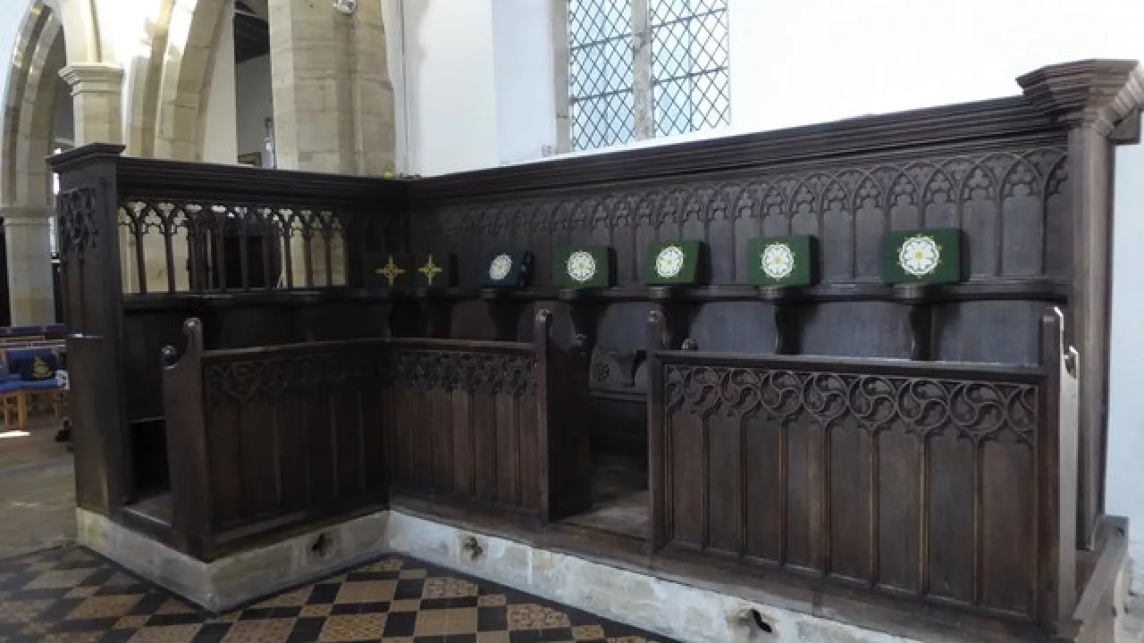 SussexETCHINGHAMAssumptionBlessedMaryStNicholas(bashereyreCC-BY-SA2.0)1