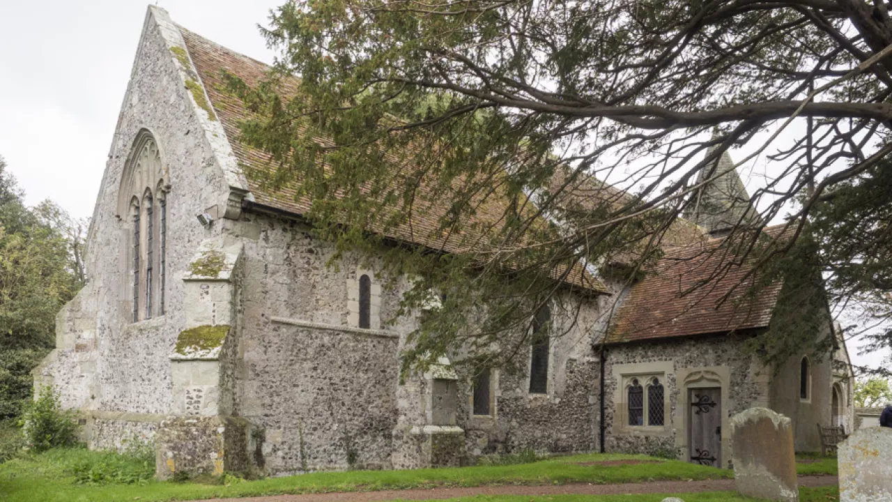 SussexWILMINGTONStMaryStPeter(johnsalmonCC-BY-SA2.0)2