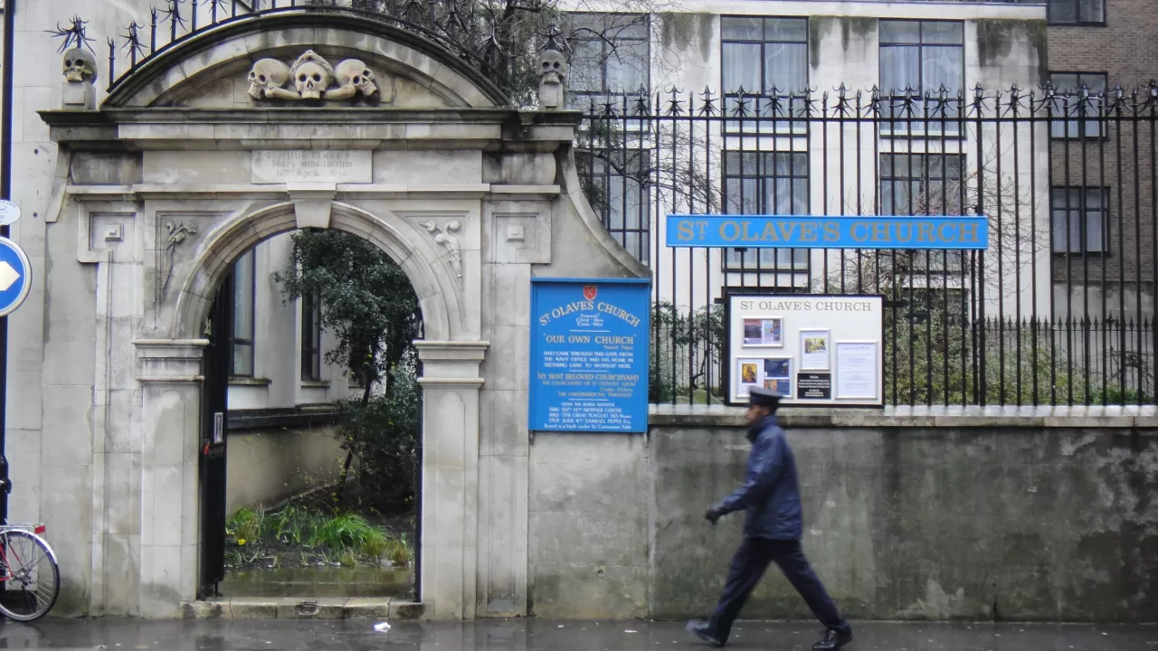 GreaterLondonCITYOFLONDONStOlave(dirkingofrankeCC-BY-SA3.0)1